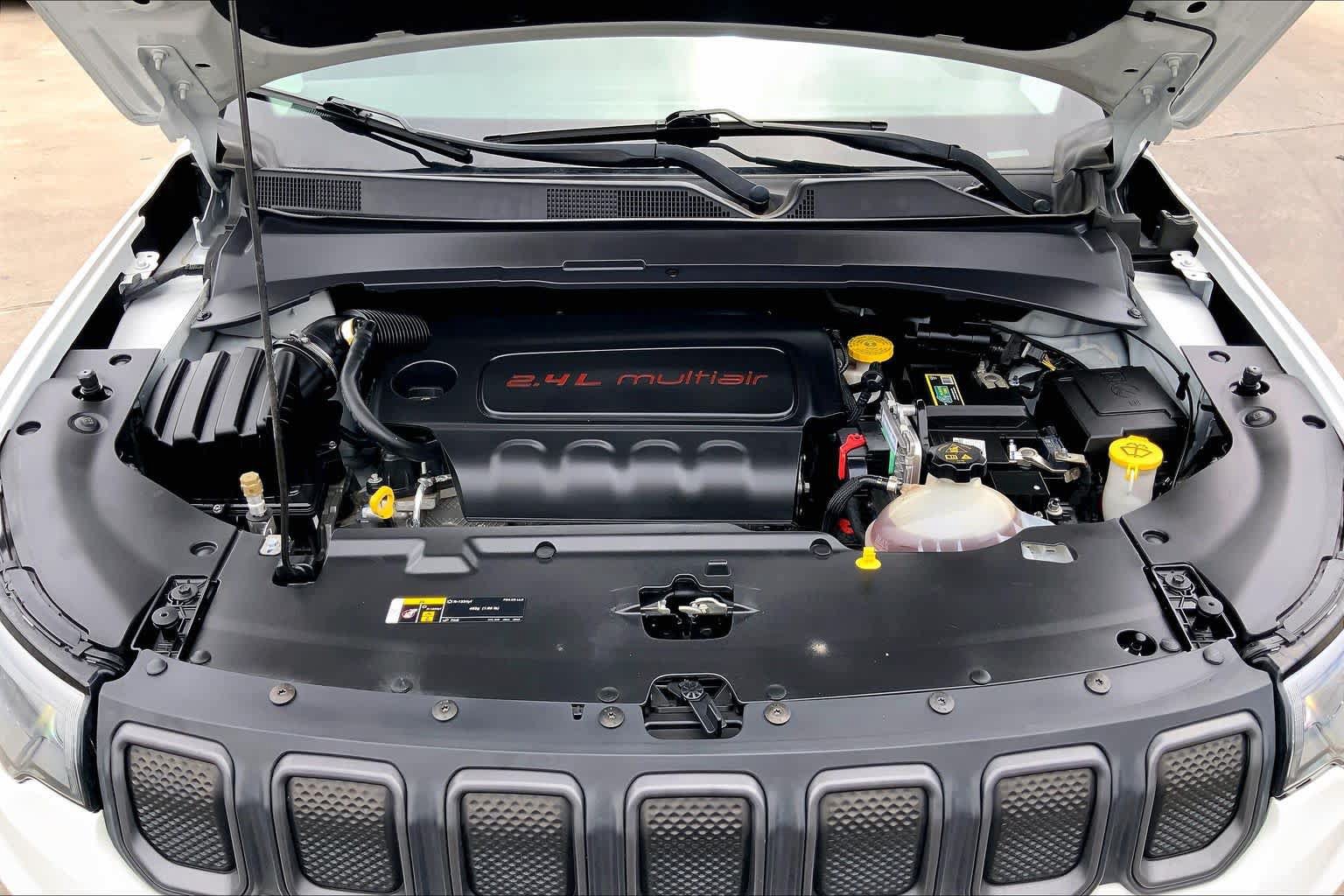 Used 2022 Jeep Compass Trailhawk AWD/4WD image 31