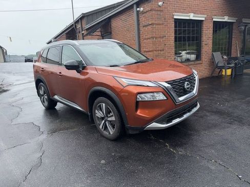 Used 2023 Nissan Rogue Platinum w/ Platinum Premium Package AWD/4WD image 2