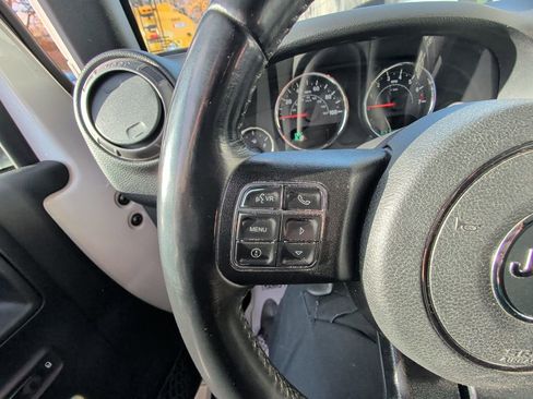 Certified 2018 Jeep Wrangler Unlimited Sport S image 18