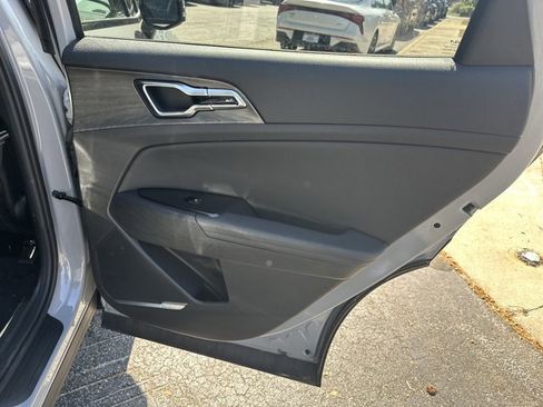 Used 2025 Kia Sportage X-Pro image 19