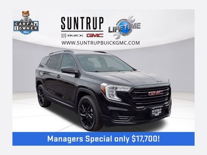 Used 2024 GMC Terrain SLE w/ Driver Convenience Package