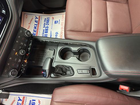 Used 2025 Dodge Durango R/T AWD/4WD image 5