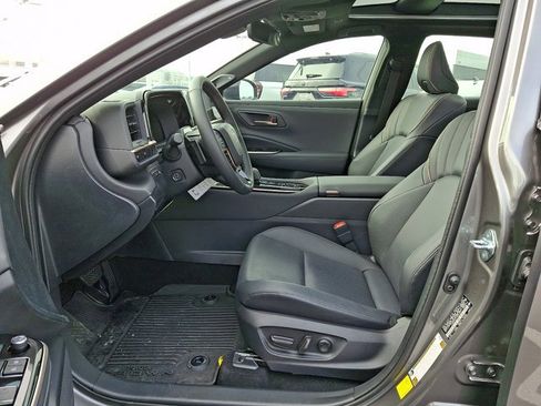 New 2026 Toyota Crown Platinum image 11