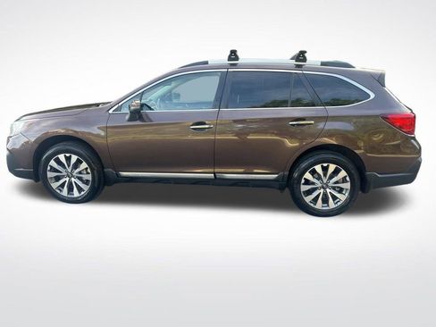 Used 2019 Subaru Outback 3.6R Touring w/ Popular Package #3A AWD/4WD image 3