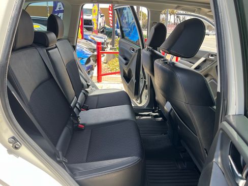 Used 2018 Subaru Forester 2.0XT Premium AWD/4WD image 32