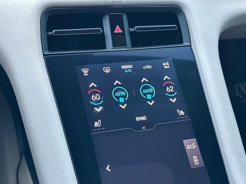 Certified 2024 Porsche Taycan RWD image 20