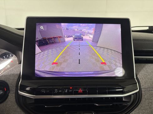 Used 2023 Jeep Compass Latitude w/ Sun and Sound Group image 16