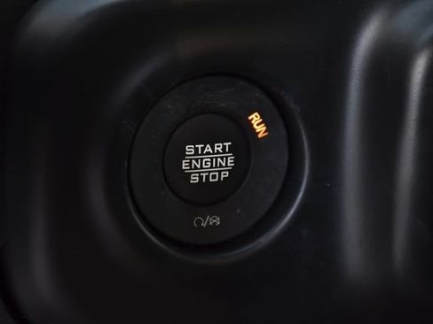 Used 2022 Jeep Wrangler Unlimited Sport AWD/4WD image 18