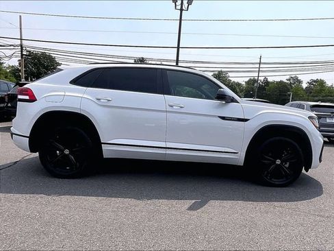 Used 2023 Volkswagen Atlas Cross Sport SEL R-Line AWD/4WD image 9