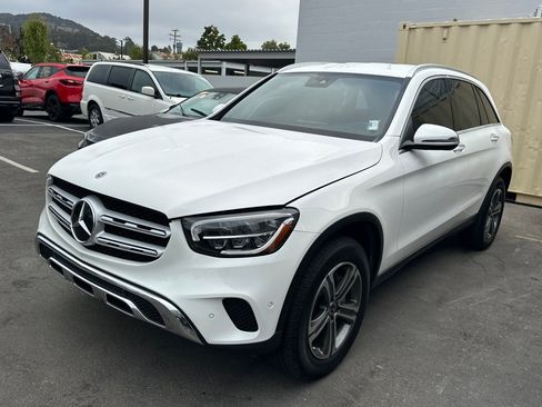 Used 2021 Mercedes-Benz GLC 300 4MATIC image 1
