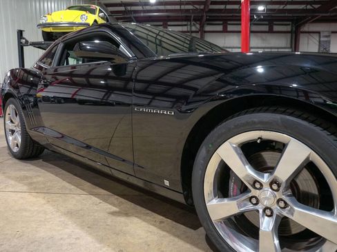Used 2010 Chevrolet Camaro SS RWD image 36