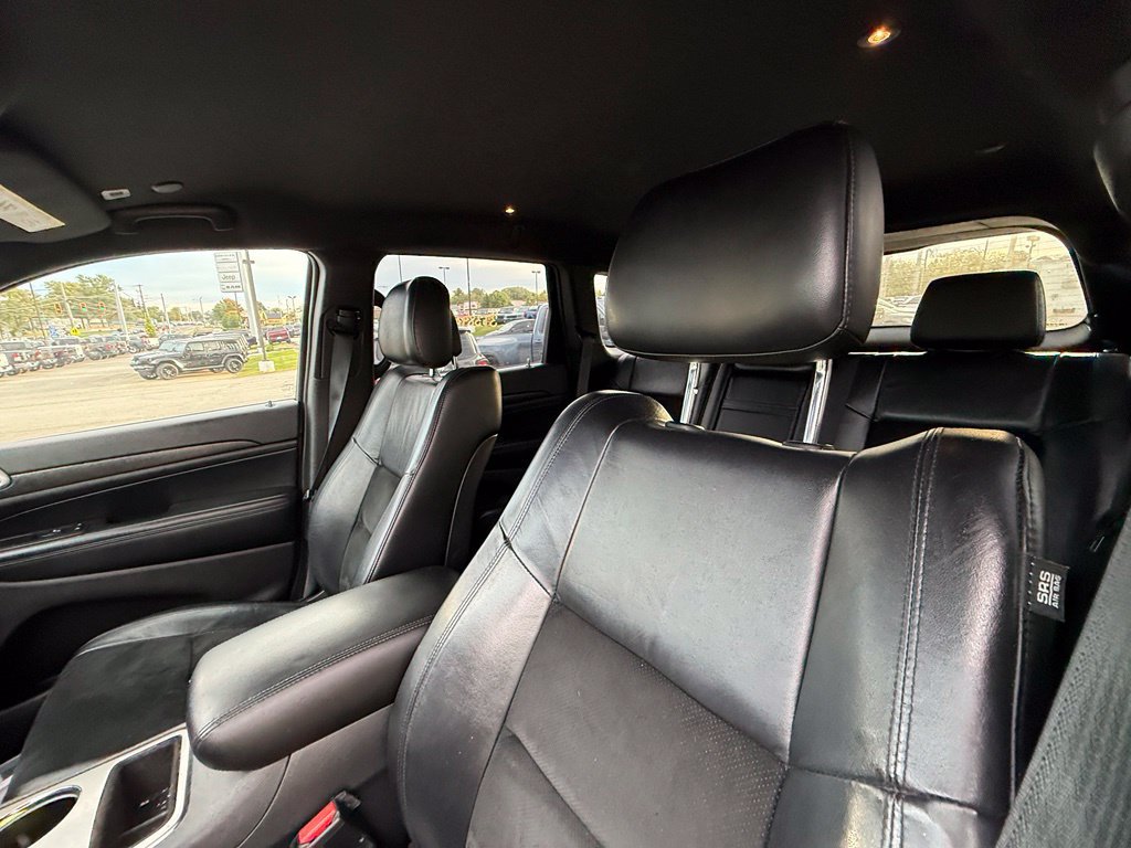 Used 2018 Jeep Grand Cherokee Altitude AWD/4WD image 13