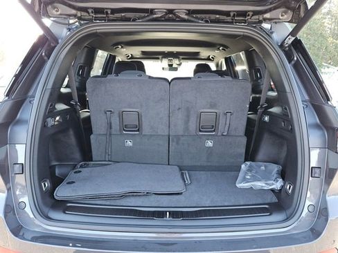 New 2026 Jeep Grand Cherokee L Laredo image 6