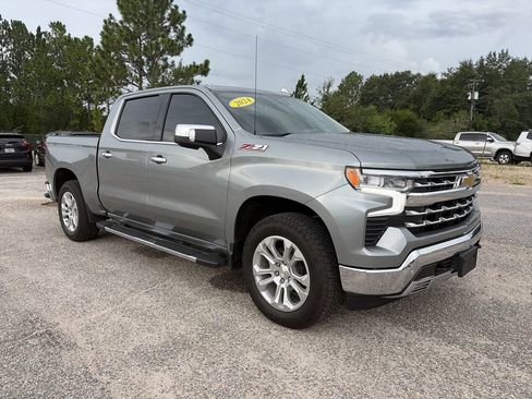 Used 2024 Chevrolet Silverado 1500 LTZ AWD/4WD image 8