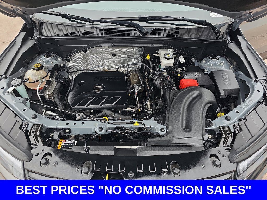 Used 2024 Chevrolet TrailBlazer RS w/ Convenience Package AWD/4WD image 32