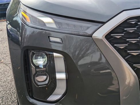 Used 2022 Hyundai Palisade Calligraphy w/ Winter Package image 10