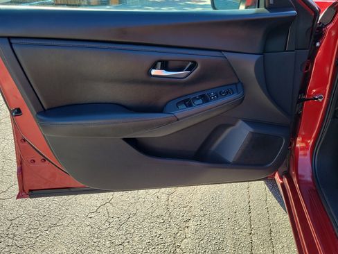 Certified 2024 Nissan Sentra SV FWD image 17