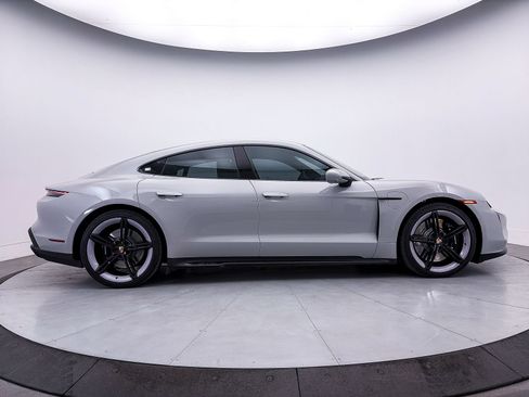 Used 2023 Porsche Taycan GTS AWD/4WD image 43