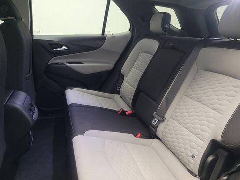 Used 2019 Chevrolet Equinox LS w/ LPO, Chrome Package image 18