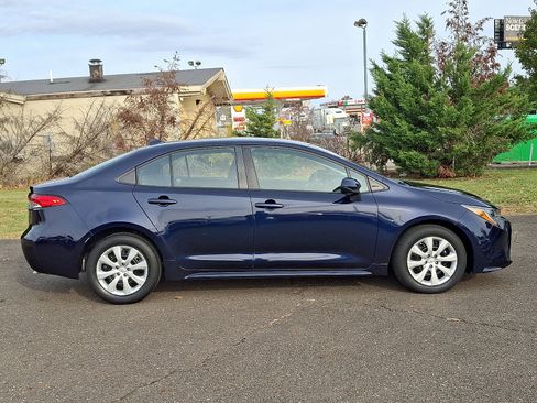 Certified 2022 Toyota Corolla LE image 7