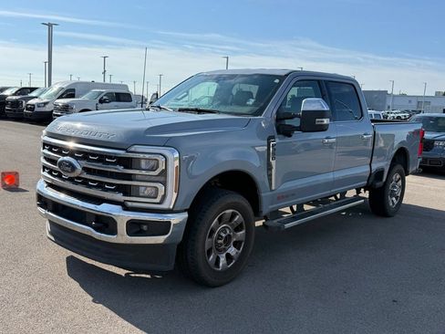 Used 2025 Ford F350 Lariat w/ Chrome Package AWD/4WD image 21