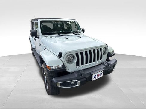 Used 2020 Jeep Wrangler Unlimited Sahara AWD/4WD image 3