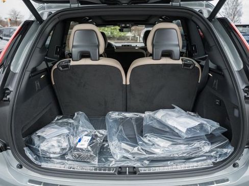 New 2026 Volvo XC90 T8 Ultra w/ Protection Package Premier image 10