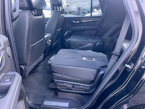 Used 2021 GMC Yukon Denali w/ Denali Ultimate Package AWD/4WD image 23