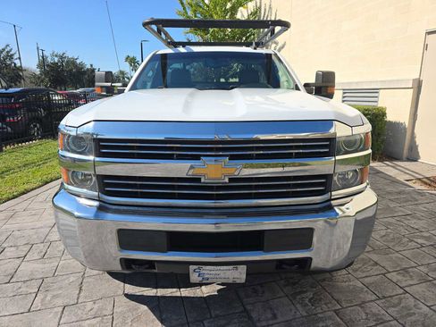 Used 2018 Chevrolet Silverado 2500 W/T w/ WT Convenience Package image 2