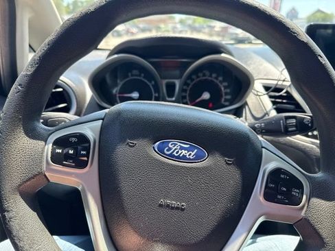 Used 2012 Ford Fiesta SE FWD image 22