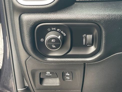 Used 2021 RAM 1500 Big Horn AWD/4WD image 22