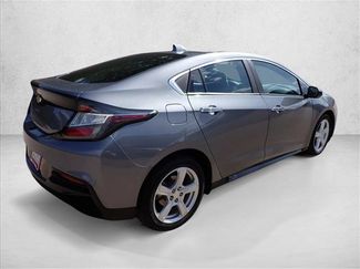Used 2018 Chevrolet Volt LT w/ Comfort Package FWD video 4