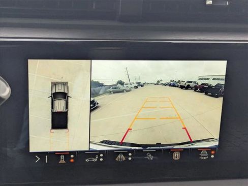 Certified 2025 GMC Sierra 2500 AT4 w/ Technology Package AWD/4WD image 10