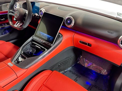 New 2026 Mercedes-Benz SL 63 AMG S e Performance 4MATIC image 25