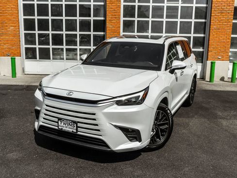 Used 2024 Lexus TX 350 AWD image 2