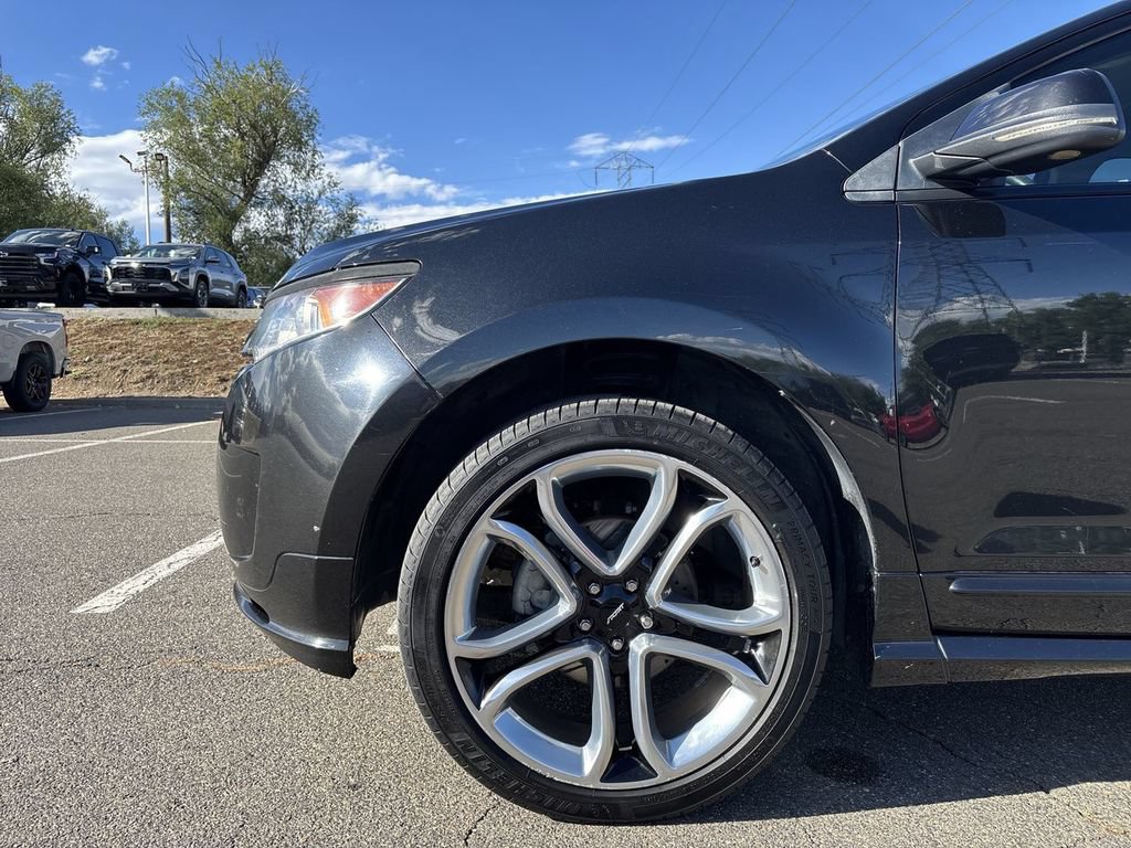 Used 2014 Ford Edge Sport w/ Driver Entry Package AWD/4WD image 38