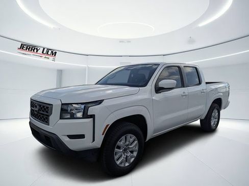 Used 2023 Nissan Frontier SV AWD/4WD image 7