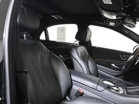 Used 2015 Mercedes-Benz S 550 4MATIC Sedan image 35