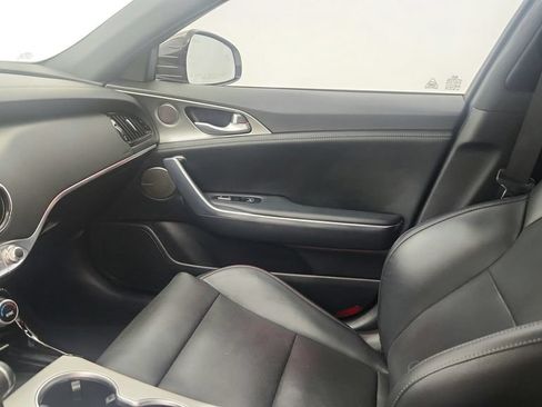Used 2021 Kia Stinger GT1 RWD image 15
