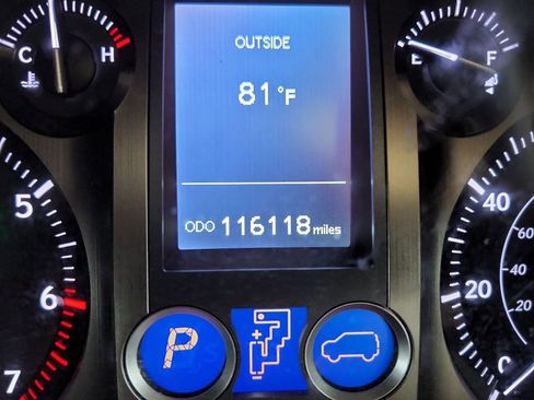 Used 2014 Lexus GX 460 w/ Premium Package image 29