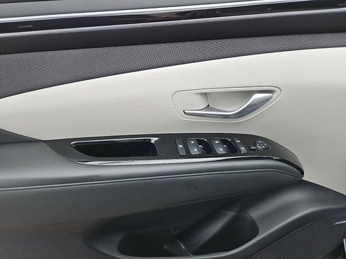 Certified 2023 Hyundai Tucson Limited AWD/4WD image 12