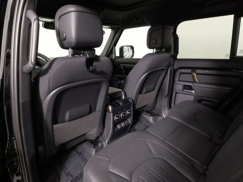 Used 2023 Land Rover Defender 110 X AWD/4WD image 40