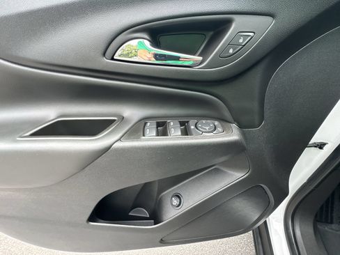 Certified 2022 Chevrolet Equinox LT AWD/4WD image 15