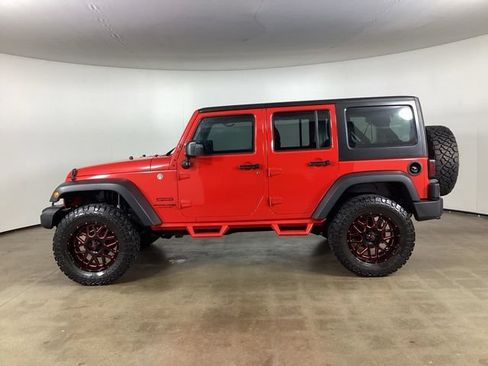 Used 2018 Jeep Wrangler Unlimited Sport AWD/4WD image 8