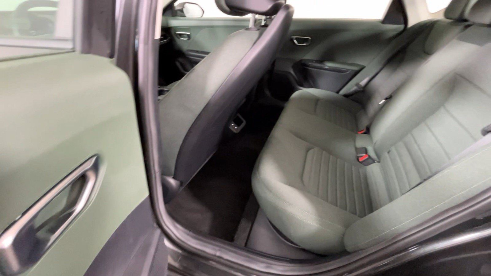 Used 2025 Kia K4 EX FWD image 25