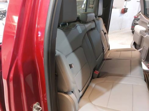 Used 2021 Chevrolet Silverado 1500 LTZ w/ LTZ Convenience Package II AWD/4WD image 12