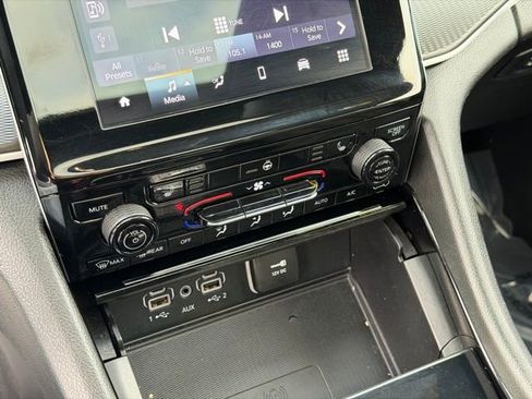 Used 2023 Jeep Grand Cherokee L Laredo image 20