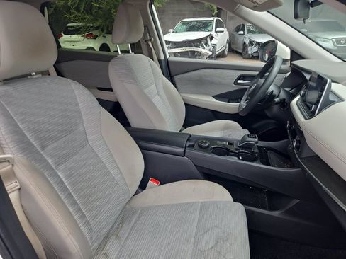 Used 2023 Nissan Rogue SV AWD/4WD image 10