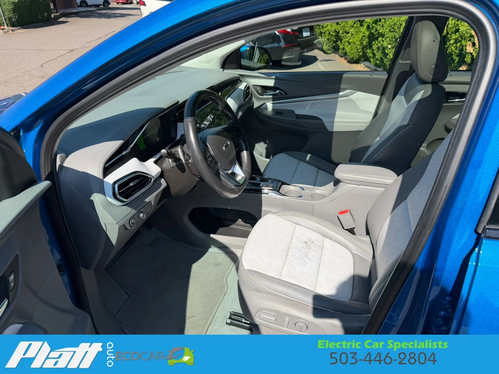 Used 2022 Chevrolet Bolt EUV Premier w/ Sun & Sound Package FWD image 19