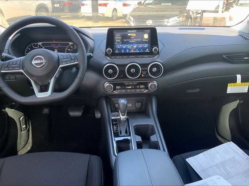 Certified 2025 Nissan Sentra SV image 5